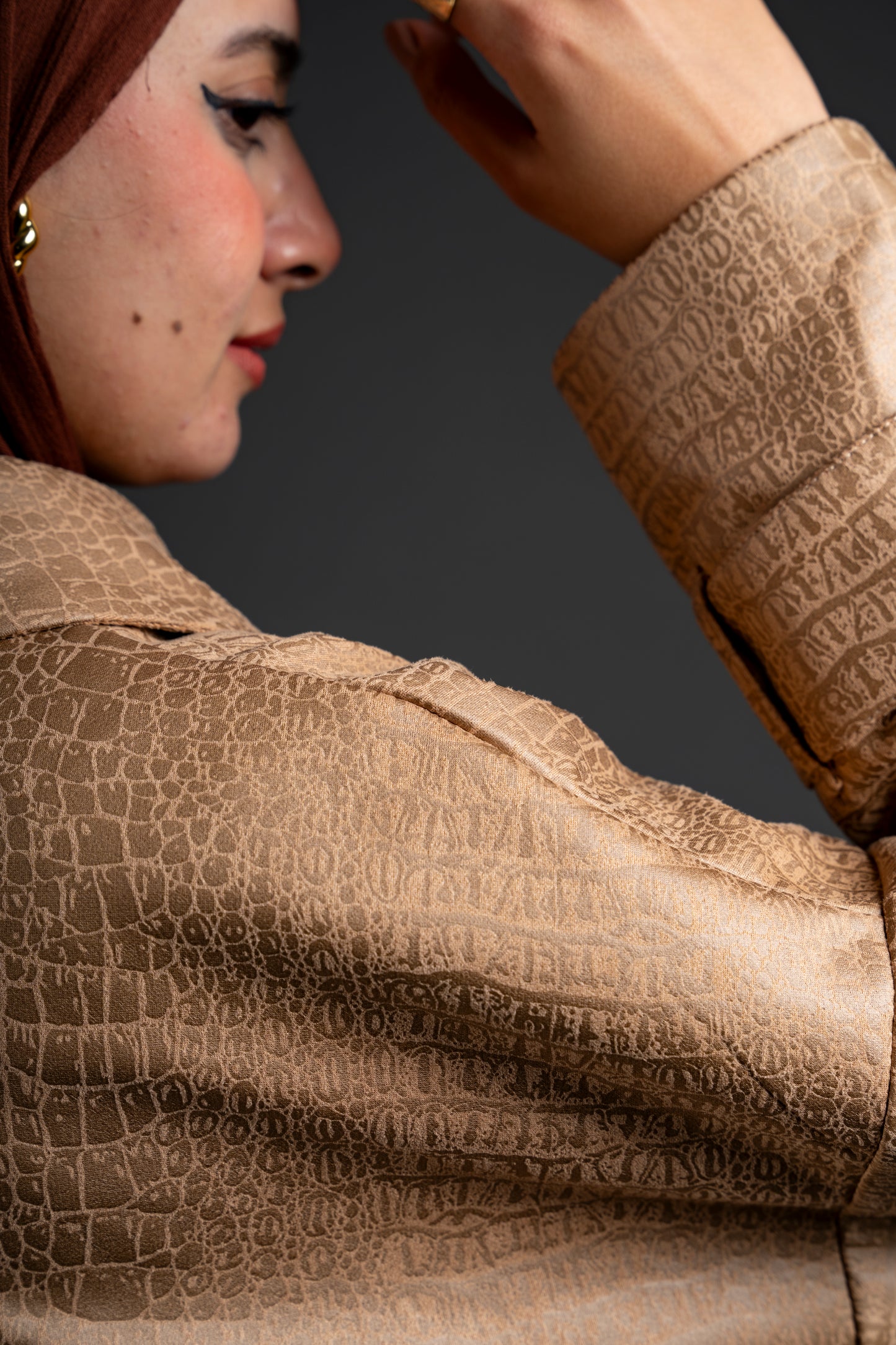 Suede light coat in dark biege