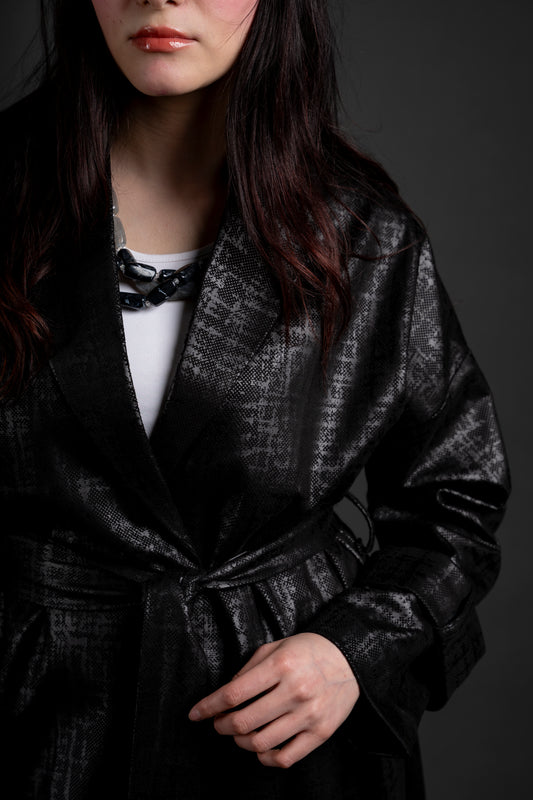 Suede light coat in black