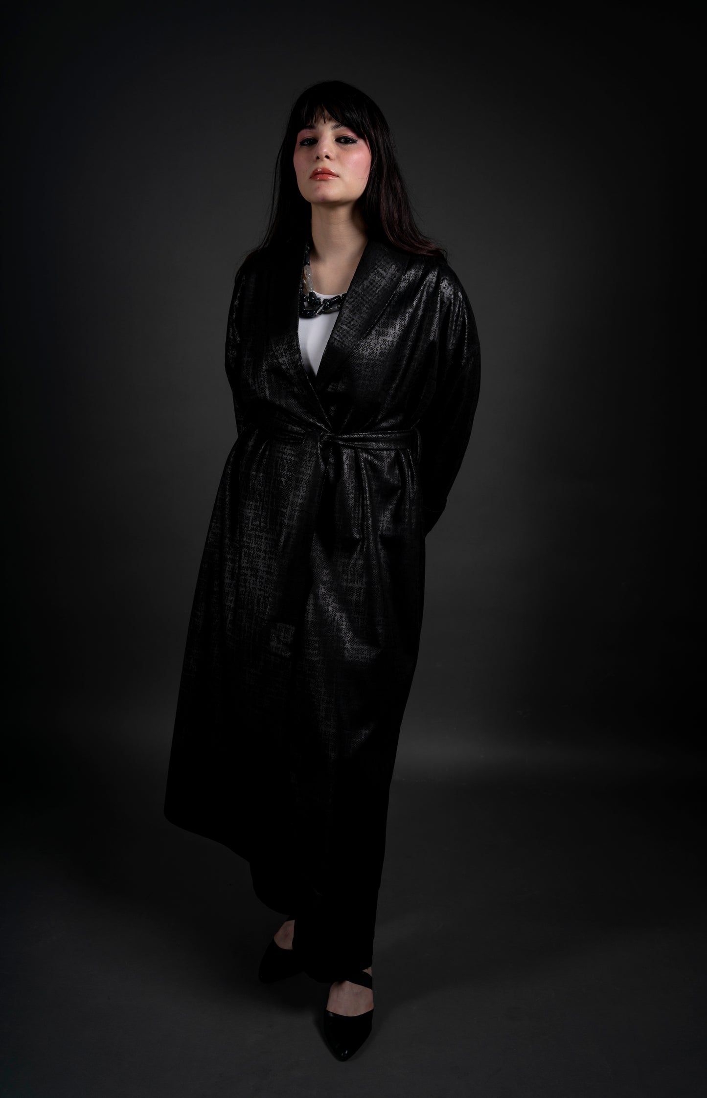 Suede light coat in black